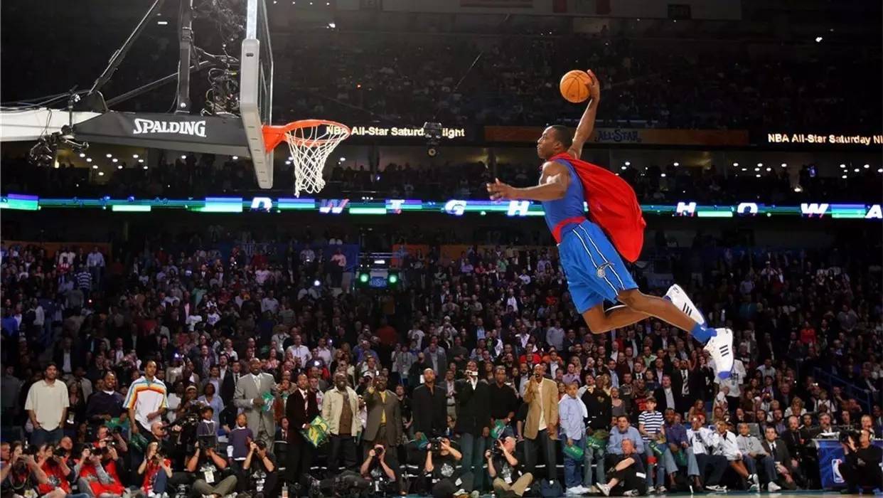 广岛三箭主帅：申花球员身体素质很强，我们要发挥技术优势（广岛三箭主帅：申花球员体能出众，我们将以技术取胜）