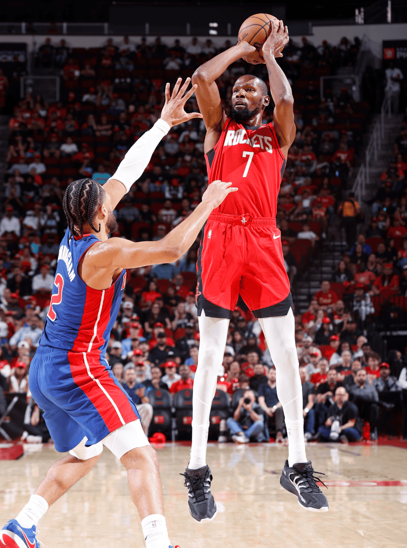 鲁尔：多特尚未联系昆滕-廷贝尔，球员在规划下一步生涯（鲁尔：多特仍未与昆滕-廷贝尔接洽，球员正谋划下一步发展）